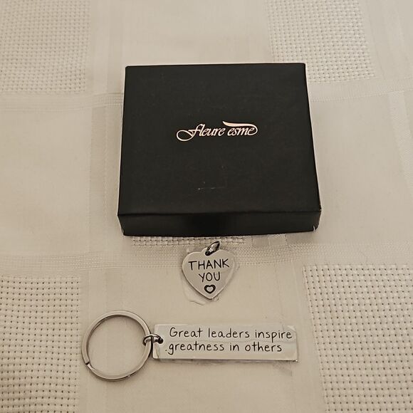 Fleure Esme Heart Friendship Keychain Silver - Picture 2 of 16
